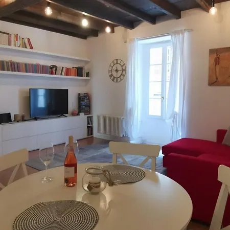 Charming In The Historic Centre- Spacious And Relaxing